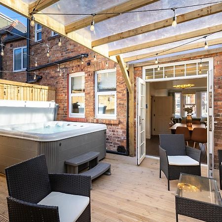 Emerald Park - Hot Tub & Games Room! Scarborough Bagian luar foto